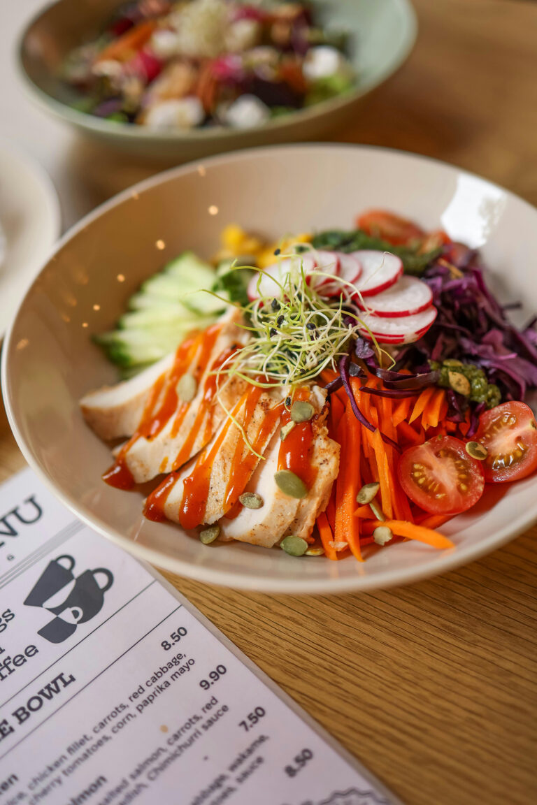Colorful Chicken Veggie Bowl with Spicy Drizzle